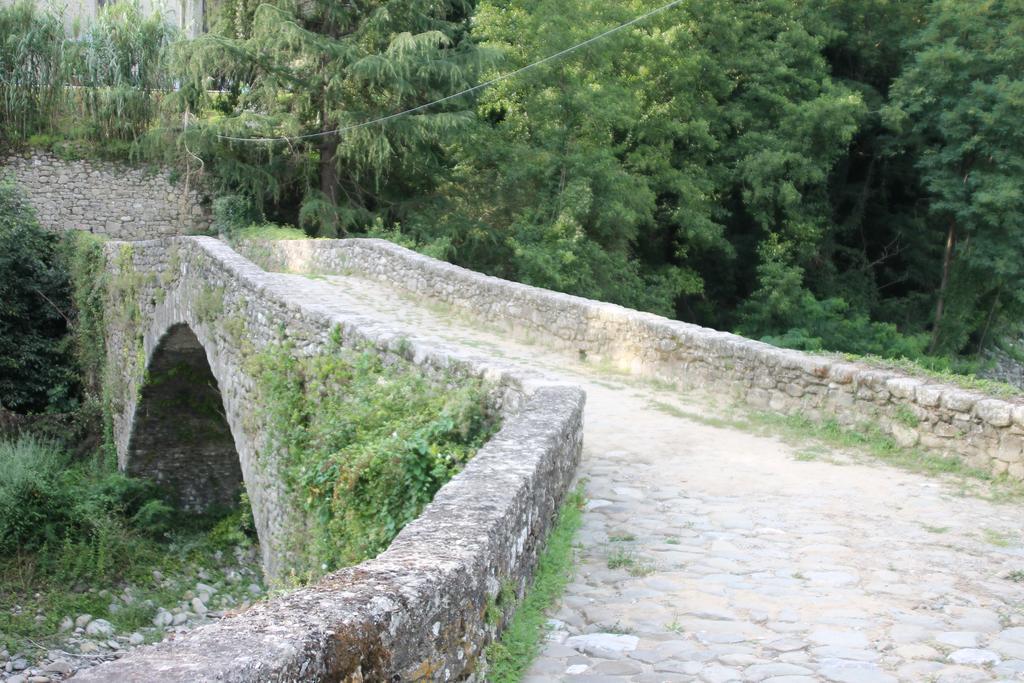 Agriturismo Di La Dall'Acqua Fivizzano Eksteriør bilde