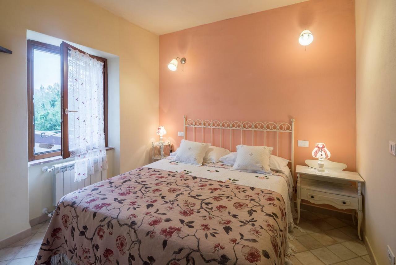 Agriturismo Di La Dall'Acqua Fivizzano Eksteriør bilde