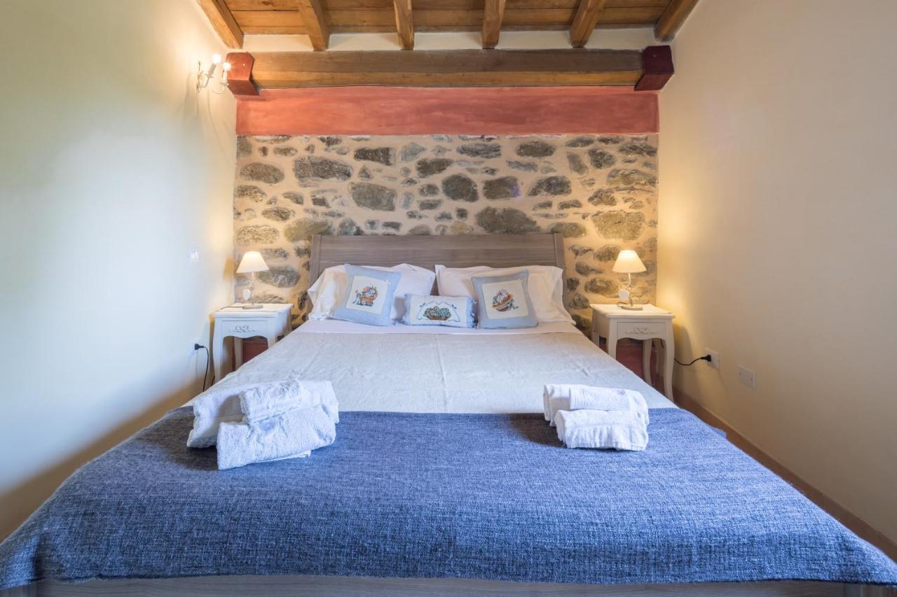 Agriturismo Di La Dall'Acqua Fivizzano Eksteriør bilde